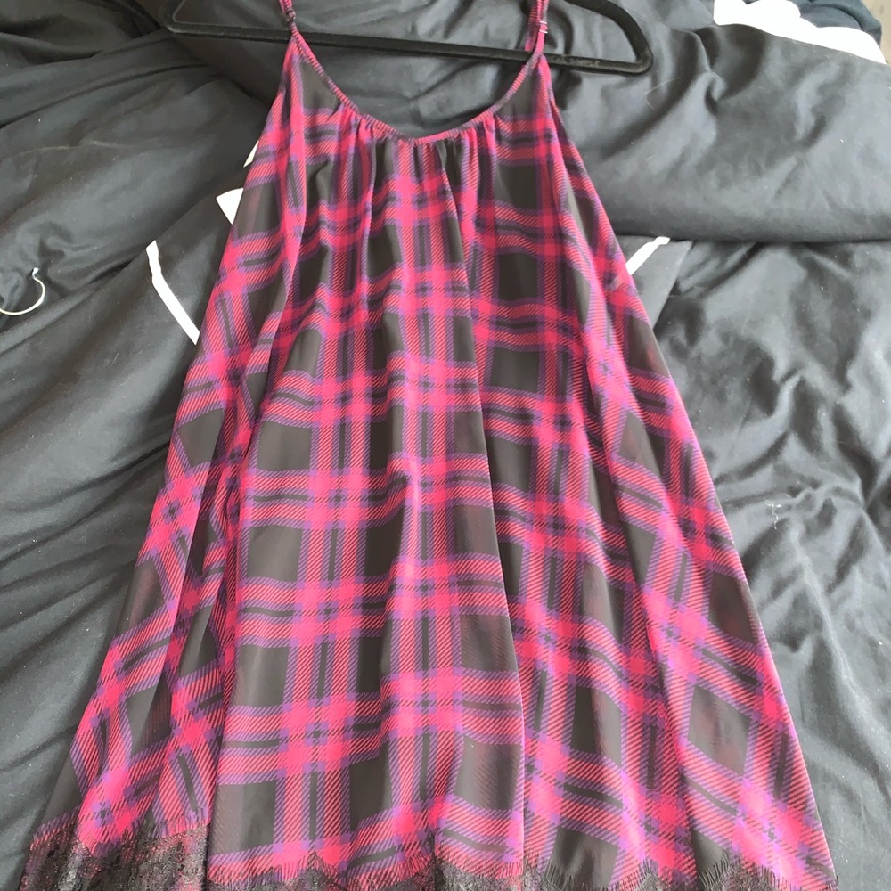 Checkered dress with lace